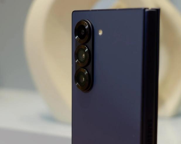По слухам, Galaxy Z Fold 6 Slim окажется толще китайских конкурентов / Смартфоны и телефоны / iXBT Live